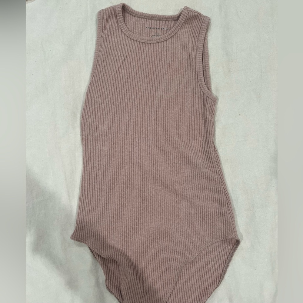 American Eagle Outfitters Ribbed Knit Top in Dusty Pink